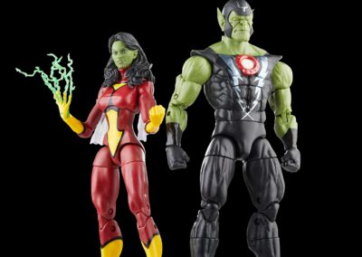 Figuras de Reina Skrull y Super Skrull